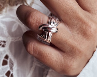 Silver knot ring, silver statement ring