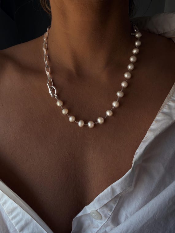 Silver necklace and bracelets with pearls : solid paperclip chain and rosary