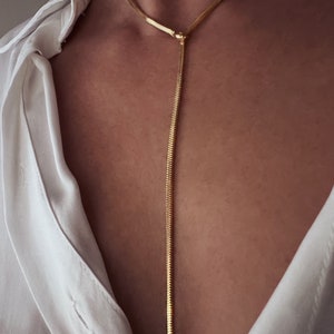 Contemporary Snake Chain Lariat - Water Resistant main image 1