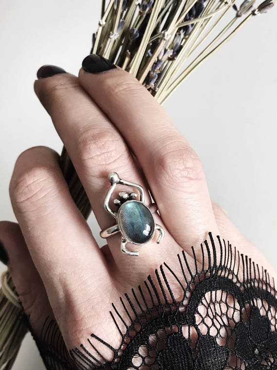 Sterling Silver ring,labradorite ring,scarab ring,crystal ring,scarad beetle ring,boho ring,silver 925,spectrolite ring,rainbow labradorite