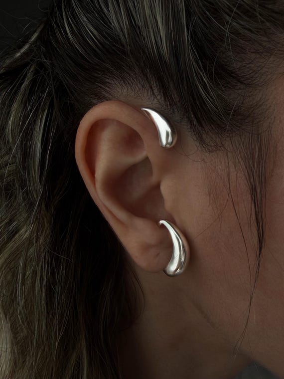 Silver Ear Cuff: curvy earring for no Piercing ears
