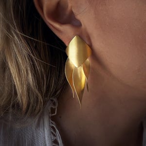 Silver feathers earrings,gold leaves earrings,Silver leaf earring,phoenix earrings,dangle leaf earrings,gold feather earrings