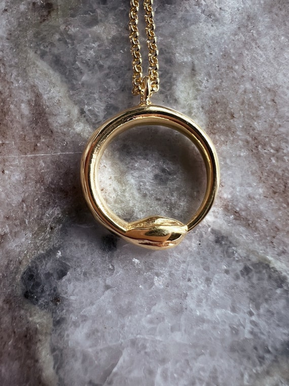 Gold necklace,gold snake pendant,gold snake necklace,ouroboros necklace,alchemist necklace,round necklace,gold serpent necklace