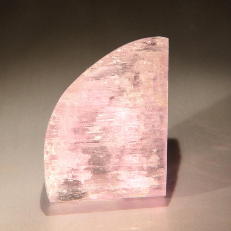 polished kunzite