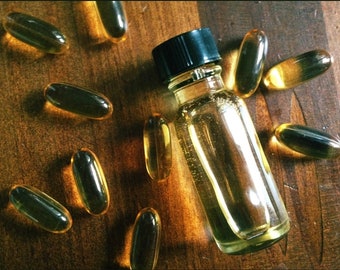 Pure Vitamin E Oil / Vitamin E / Natural Vitamin E / Scars / Stretch Marks / Skin Oil / Lip Oil / Healing / Moisturize / Hydrate / Soften