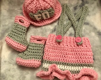 Crochet fireman outfit, crochet firefighter outfit, crochet photo prop, crochet baby gift, baby firefighter outfit, baby girl firefighter