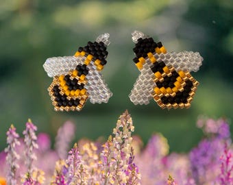 Buzzy Bee Beaded Earrings