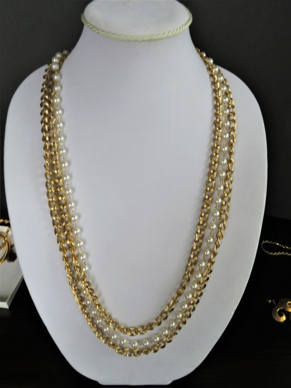 Multi Strand 3 Strand Gold Chain & Pearl Necklace… - image 1