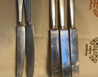 Two sets of table knives. 3+2 knives. Brom Eskilstuna. Prima NS.
