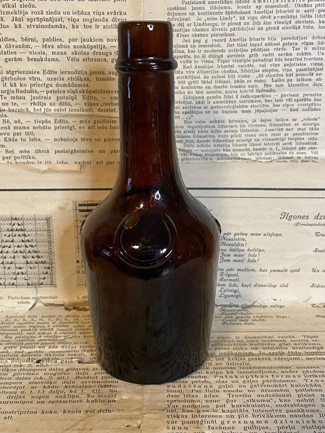 Small German WW1 German Liqueur Bottle image pic