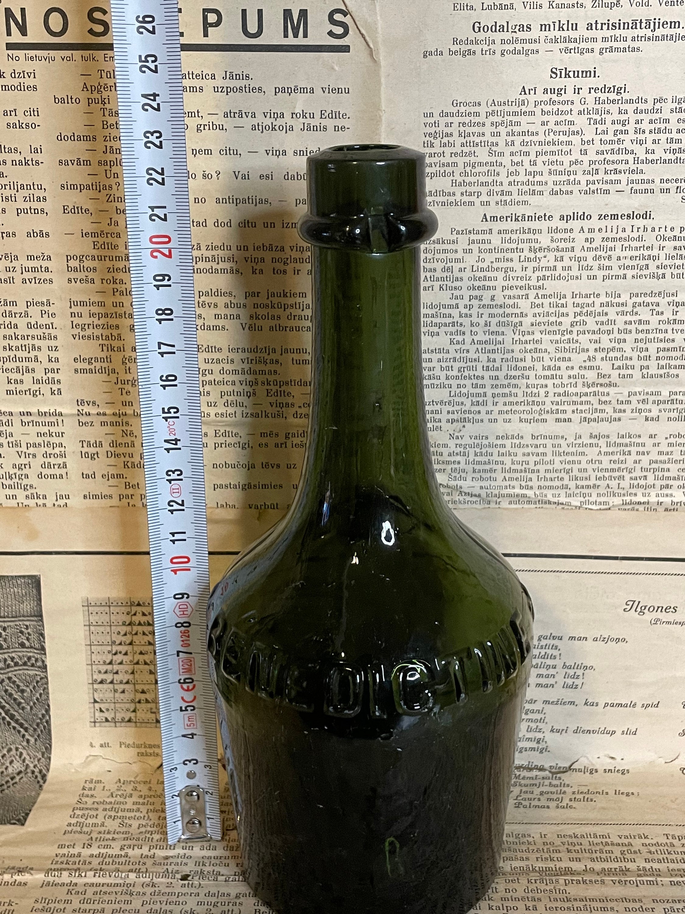 WW1 Benedictine Liqueur Bottle. pic photo