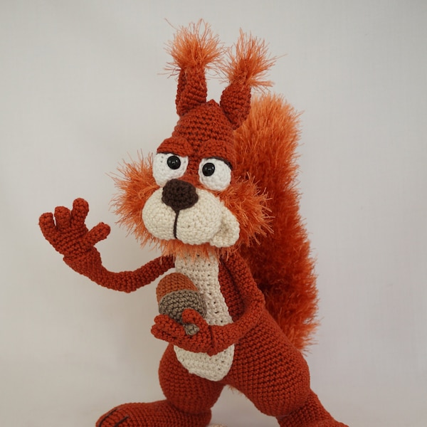 Amigurumi Pattern - Sid the Squirrel - English Version