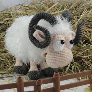 Amigurumi Pattern - Rambert the Ram - English Version