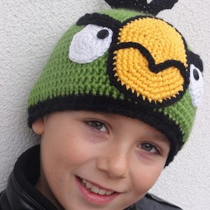 Hat Crochet Pattern - Green Birdy Beanie Hat - English Version
