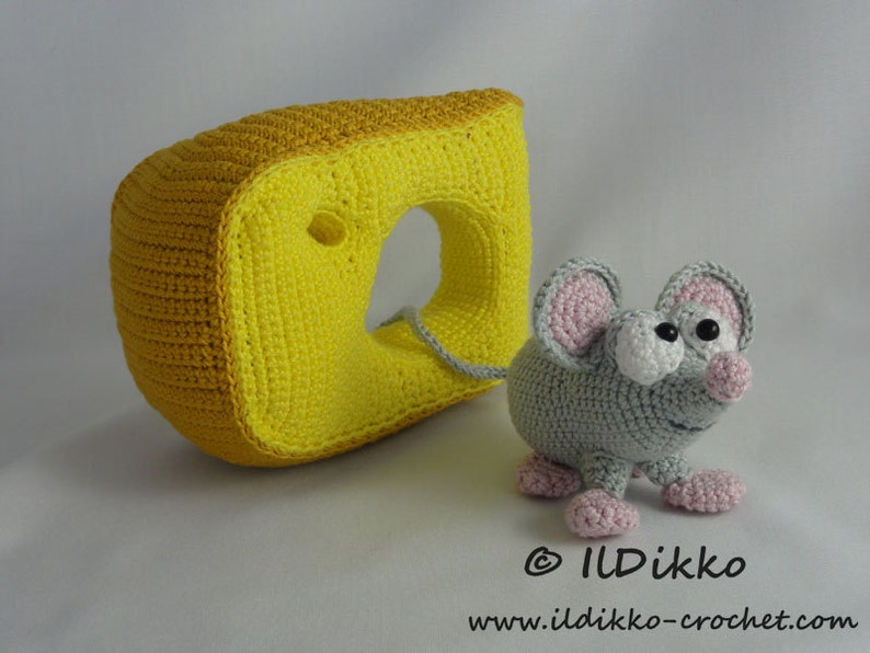 Amigurumi Pattern Manfred the Mouse English Version image 2