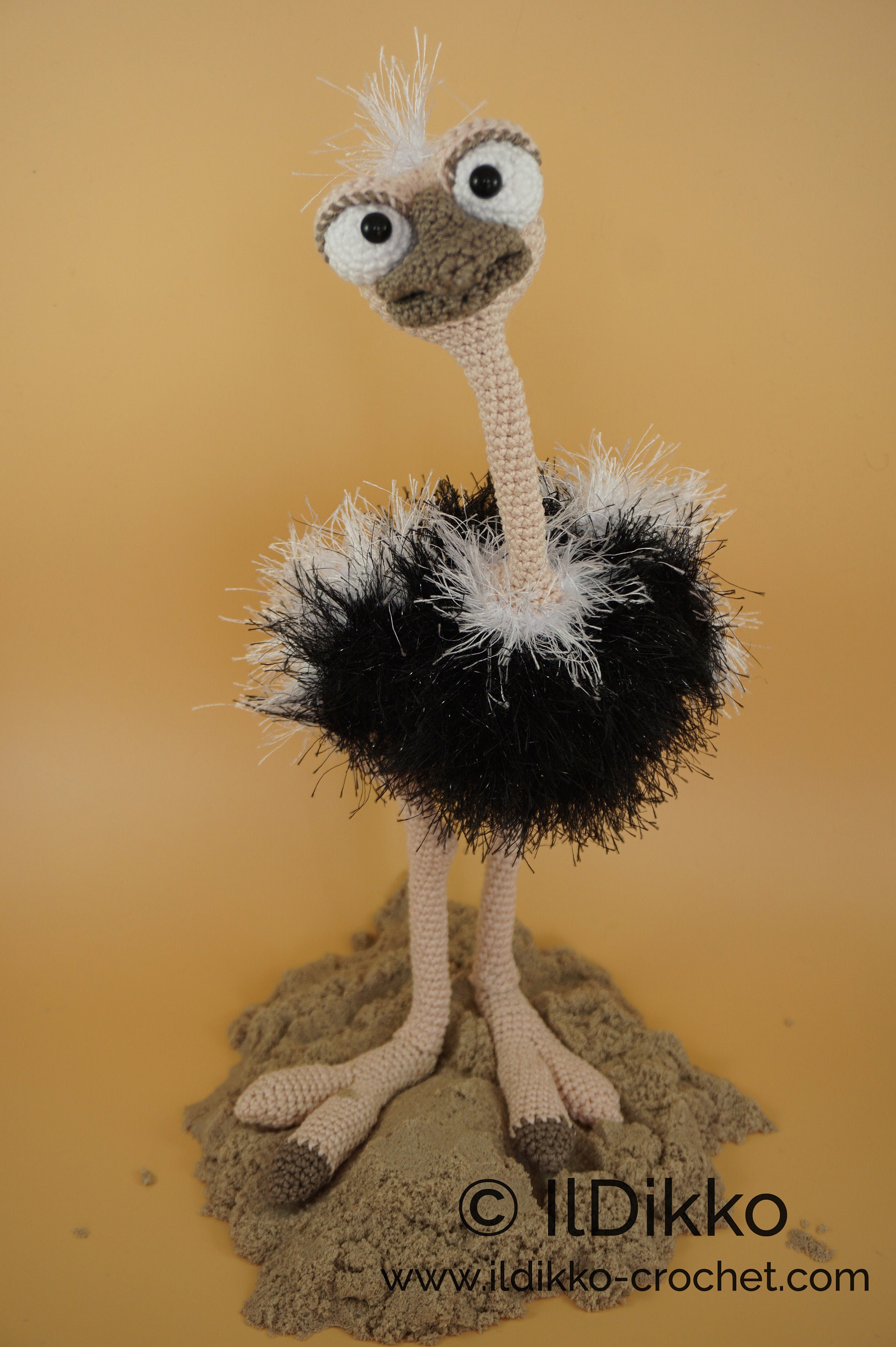 Amigurumi Pattern - Oswald the Ostrich - English Version