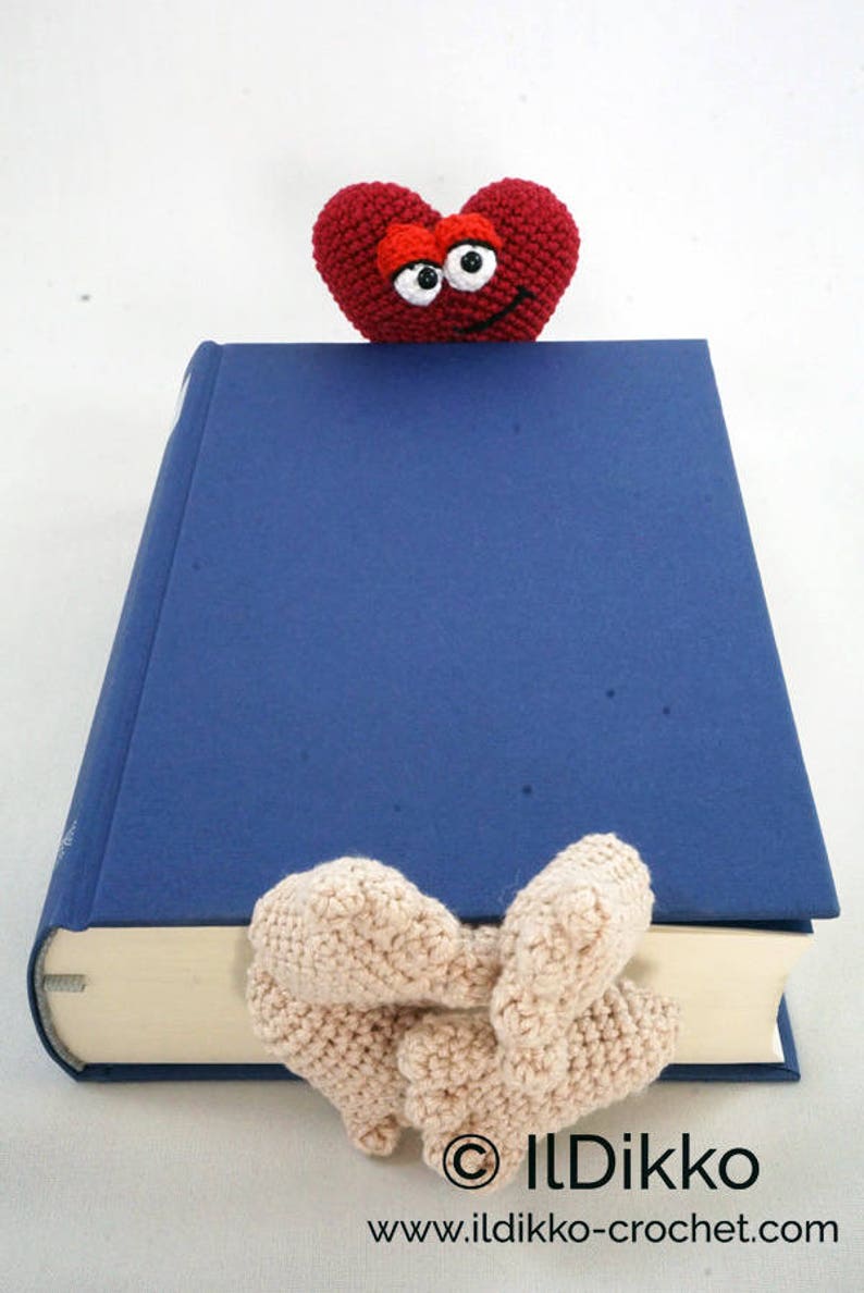 Amigurumi Pattern Valentine Bookmark English Version image 2