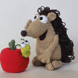 Amigurumi Pattern Quilliam the Hedgehog and William the Worm English Version image 1