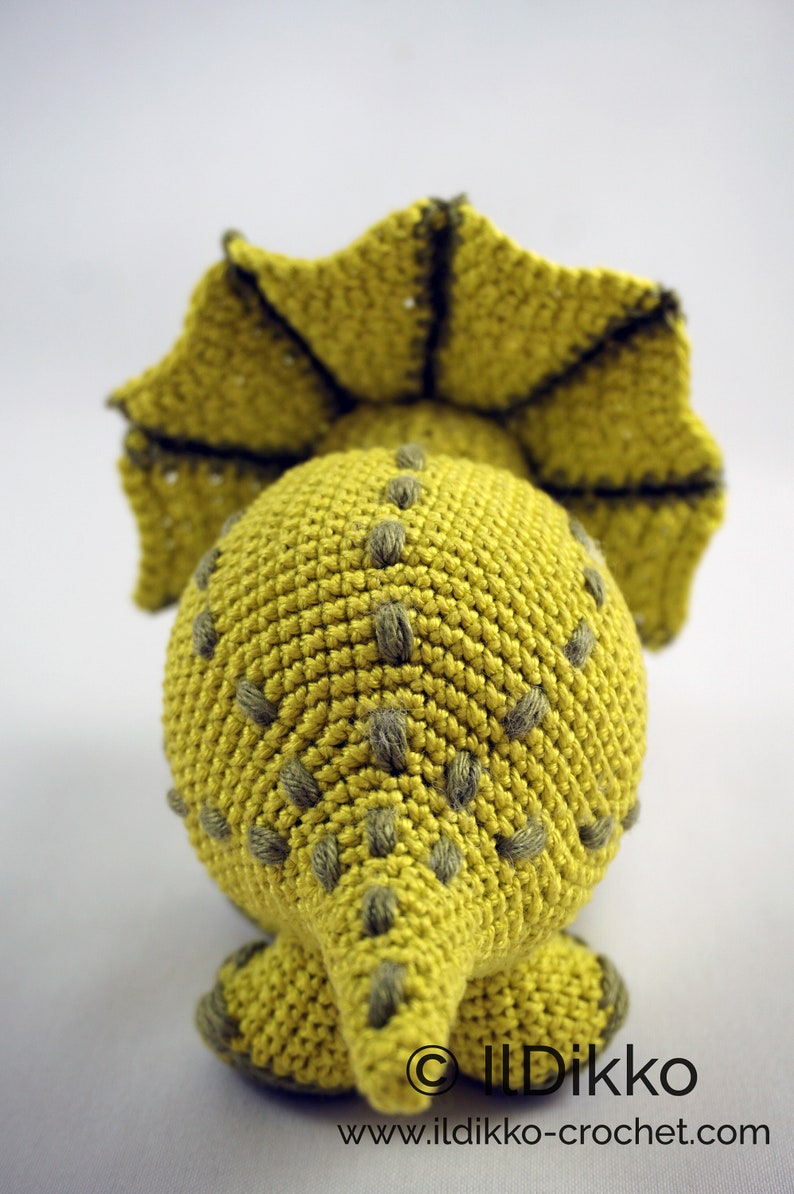 Amigurumi Pattern Trevor the Triceratops English Version image 9