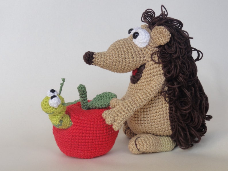 Amigurumi Pattern Quilliam the Hedgehog and William the Worm English Version image 3