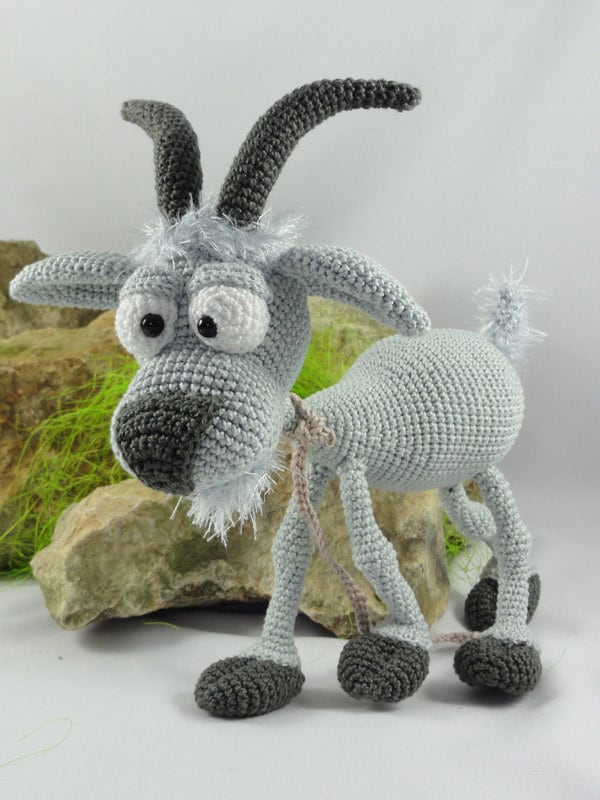 Amigurumi Pattern - Gus the Goat - English Version