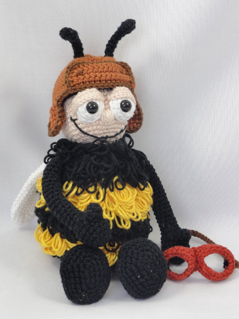 Amigurumi Pattern Barnaby the Bumblebee English Version image 4