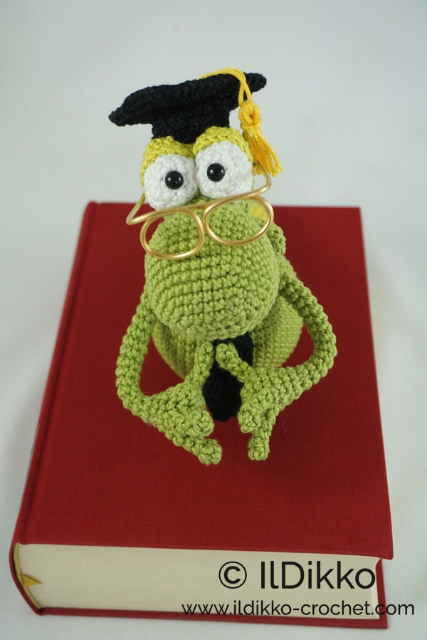 Bookworm Crochet Pattern, Crochet Bookworm Amigurumi, Book Crochet Pattern, Crochet  Book Amigurumi, Crochet Worm Amigurumi, Book Lovers 