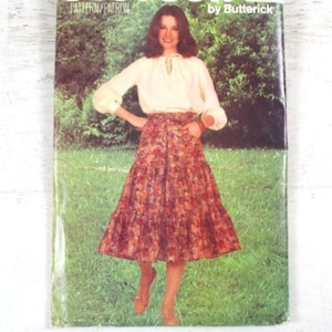 See & Sew UNCUT 6222 Misses&#39;/Women&#39;s Flared Skirt - Size 8 - Vintage Retro Sewing Pattern