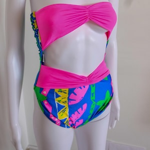 1980&#39;s Vintage Floral Lycra Swimsuit Beach Wear Neon Vibes XS - from the rear - it&#39;s a one piece from front a bikini Very Tropical and Fun