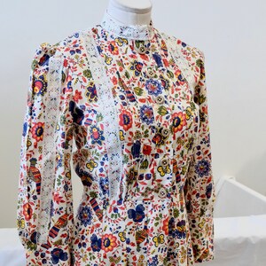 1970's Vintage Pennsylvanian Partridge Print Floral Hippy Prairie Girl Boho Chic Long Maxi Gown Shirtwaist Dress Trim Bodice 28" waist
