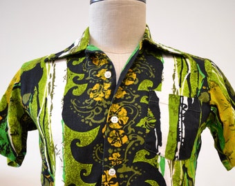 1960's Vintage So cool Green Orange White Flower Block Print Bark Cloth Cotton Hawaiian Tropical Shirt Sz Small SPECTRUM Hawaii Collection