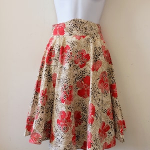 1940's Vintage Red Pink Gold Floral Bias Full Skirt Cotton Novelty Print Skirt with Front Yoke Waist Band 24 waist Perfect For a Picnic image 1