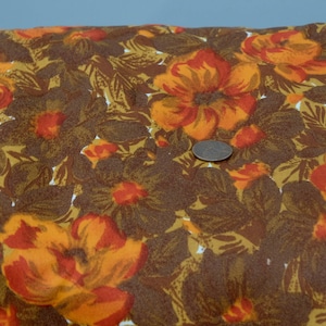 Tissu vintage des années 1960 imprimé floral rayonne acétate Bronze brun rouille orange foncé rouille pour fête d&#39;automne 2 yards 17&quot; par 44&quot; de large
