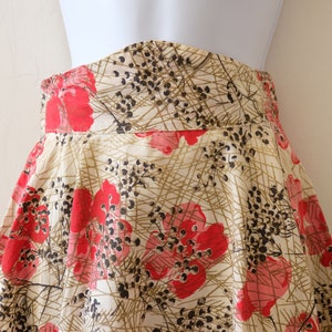 1940's Vintage Red Pink Gold Floral Bias Full Skirt Cotton Novelty Print Skirt with Front Yoke Waist Band 24 waist Perfect For a Picnic image 4