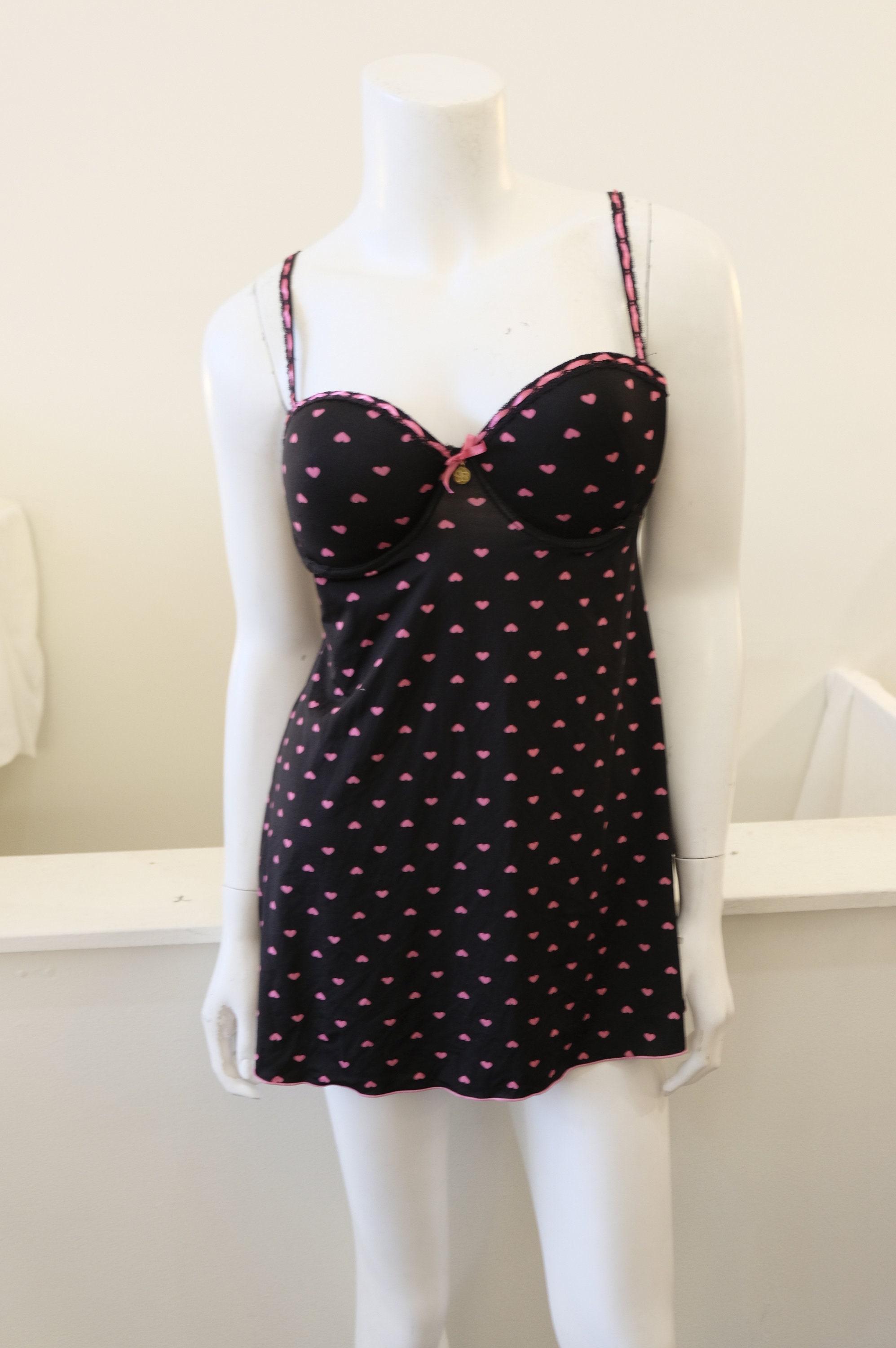 2000's Vintage Jessica Simpson Black Pink Heart Slip Dress Lingerie  Removable Straps Size M Adaptive Straps Ruffled Back Kick Pleat Cutesy! -  Etsy