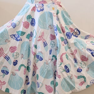1950's Vintage White Cotton Novelty Print Circle Skirt w/ Vegetables in Pale Teal Purple Blue Magenta Green w/ Top Band Asparagus 24" waist