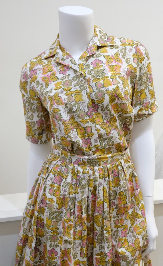 1950's Vintage Novelty Print Blouse & Full Skirt … - image 8