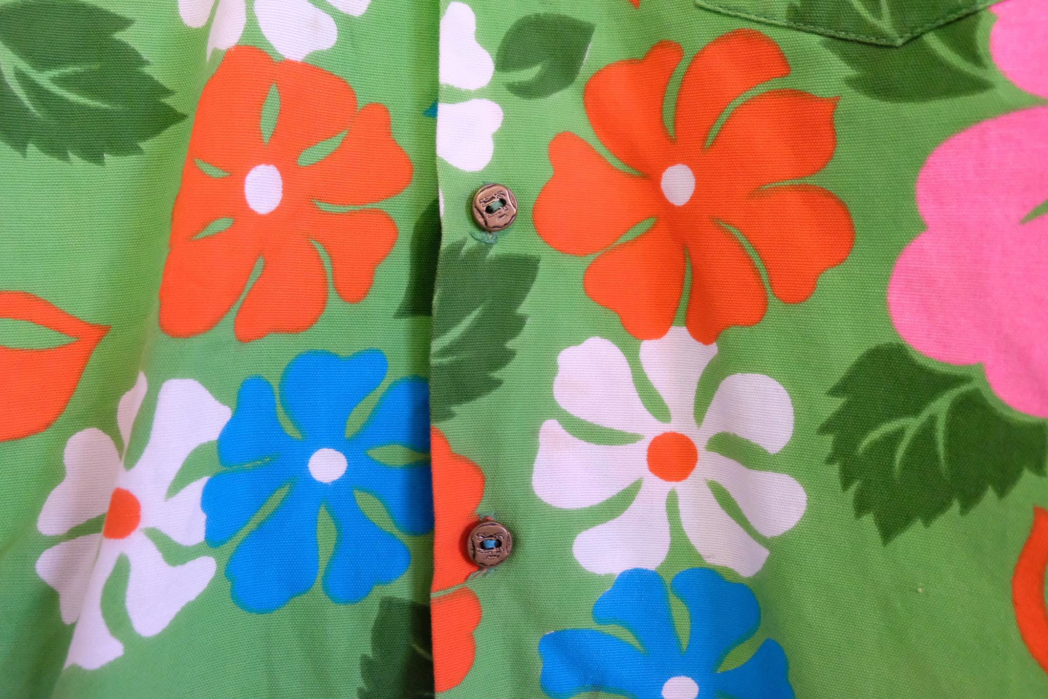 1960's　レトロ　ポップ　グリーン　フラワー　バブル　ポール　ラック Vintage 60s Hawaiian Shirt: Bold Groovy Flower Power Print Cotton