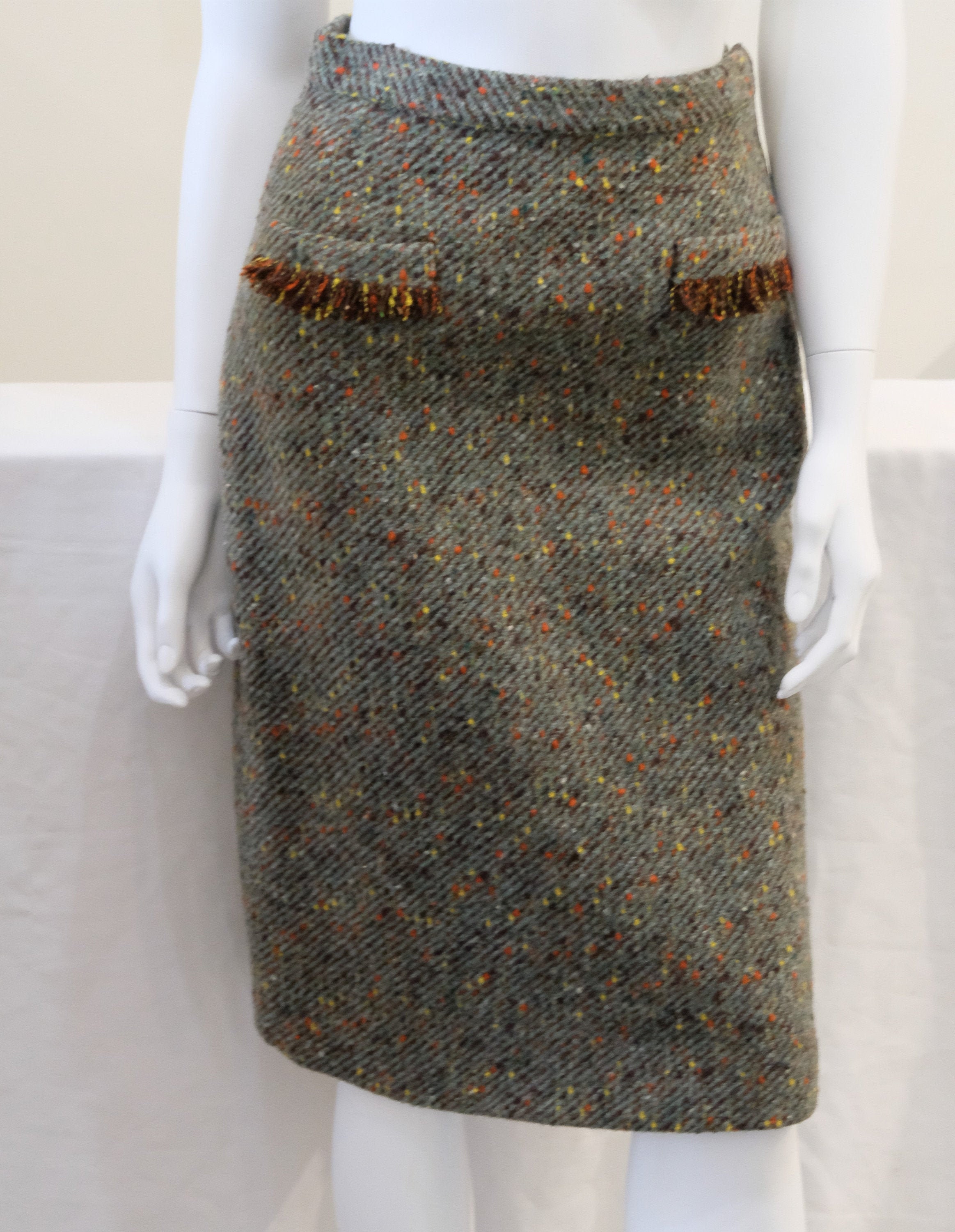 1950's Vintage Tweed Green Woolen Pencil Knee Length Skirt Side