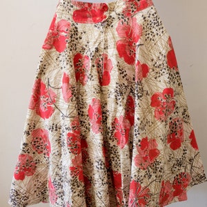 1940's Vintage Red Pink Gold Floral Bias Full Skirt Cotton Novelty Print Skirt with Front Yoke Waist Band 24 waist Perfect For a Picnic image 5