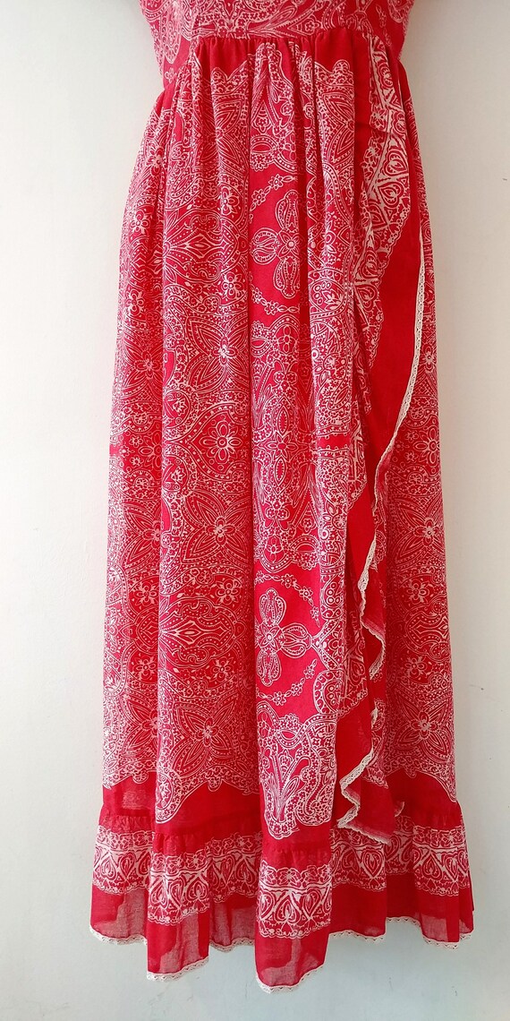 1970's Vintage Red White Light Cotton Empire Wais… - image 3