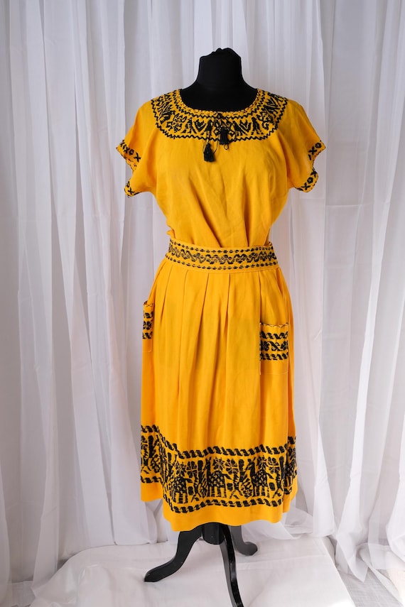 1940's Vintage Novelty Rayon Golden Rod Yellow Blouse with Black Embroidery Womens Blouse and Skirt Set 30" Waist