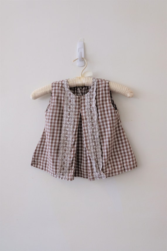 1960's Vintage Baby Girl Cotton Brown and White Gingham Sleeveless Dress with Diaper Cover - size 6-9 months - summer ensemble set for tot