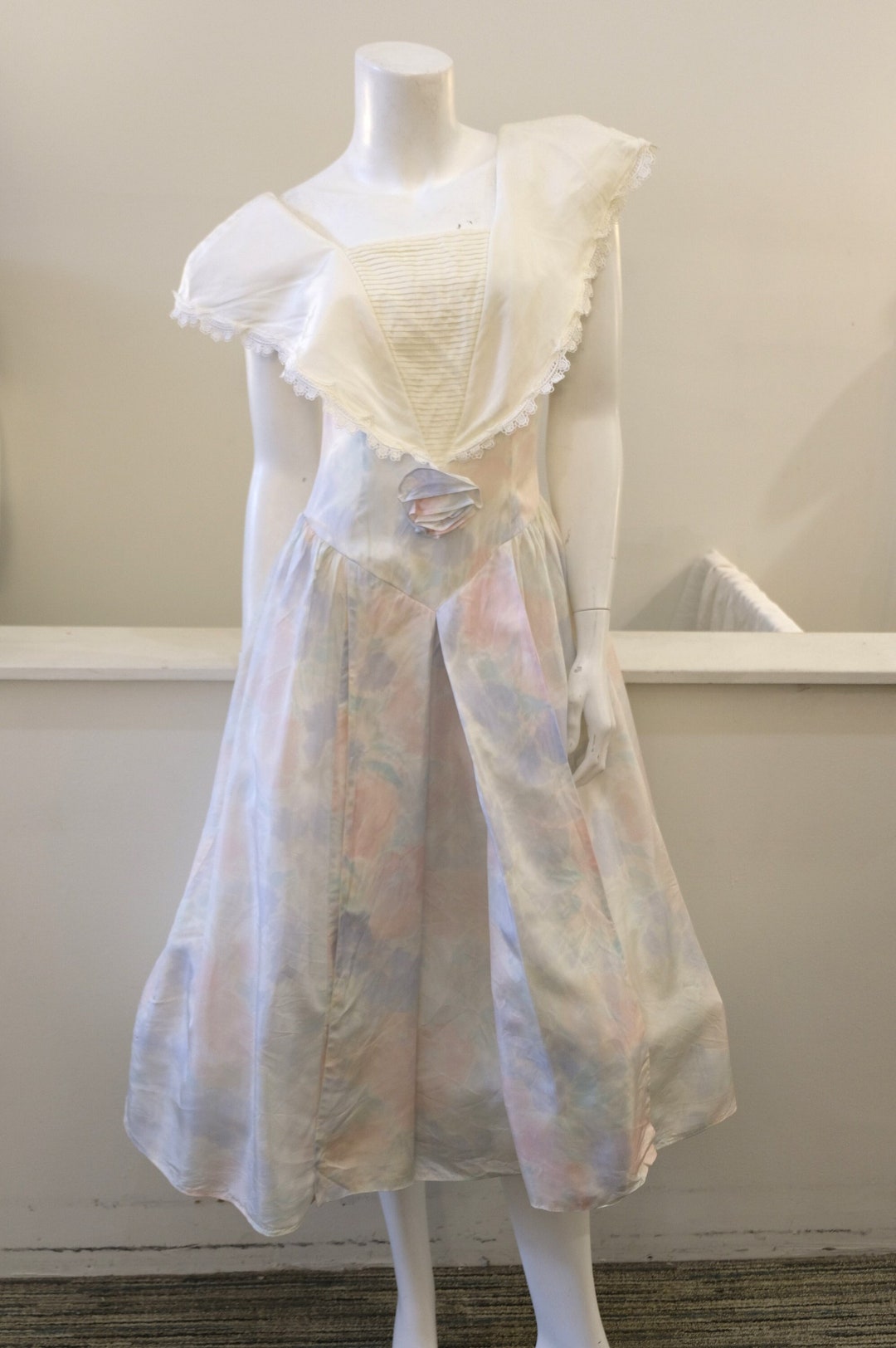1980's Vintage Scott Mcclintock Satin Ivory Floral Print Fit and Flare ...
