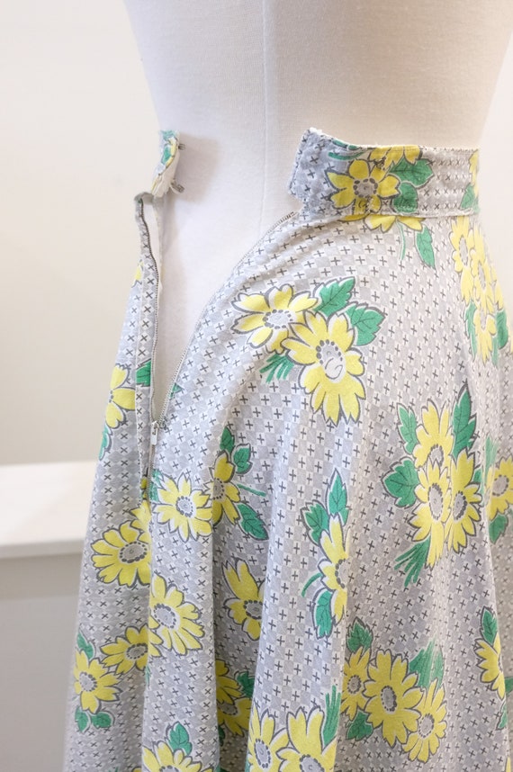 1940's Vintage Yellow Floral Cotton Circle Skirt-… - image 7