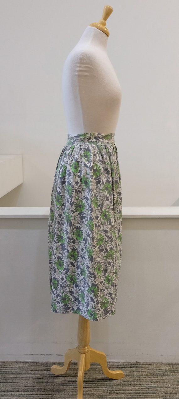 1940's Vintage Cotton Daisy Green, White and Gray… - image 3