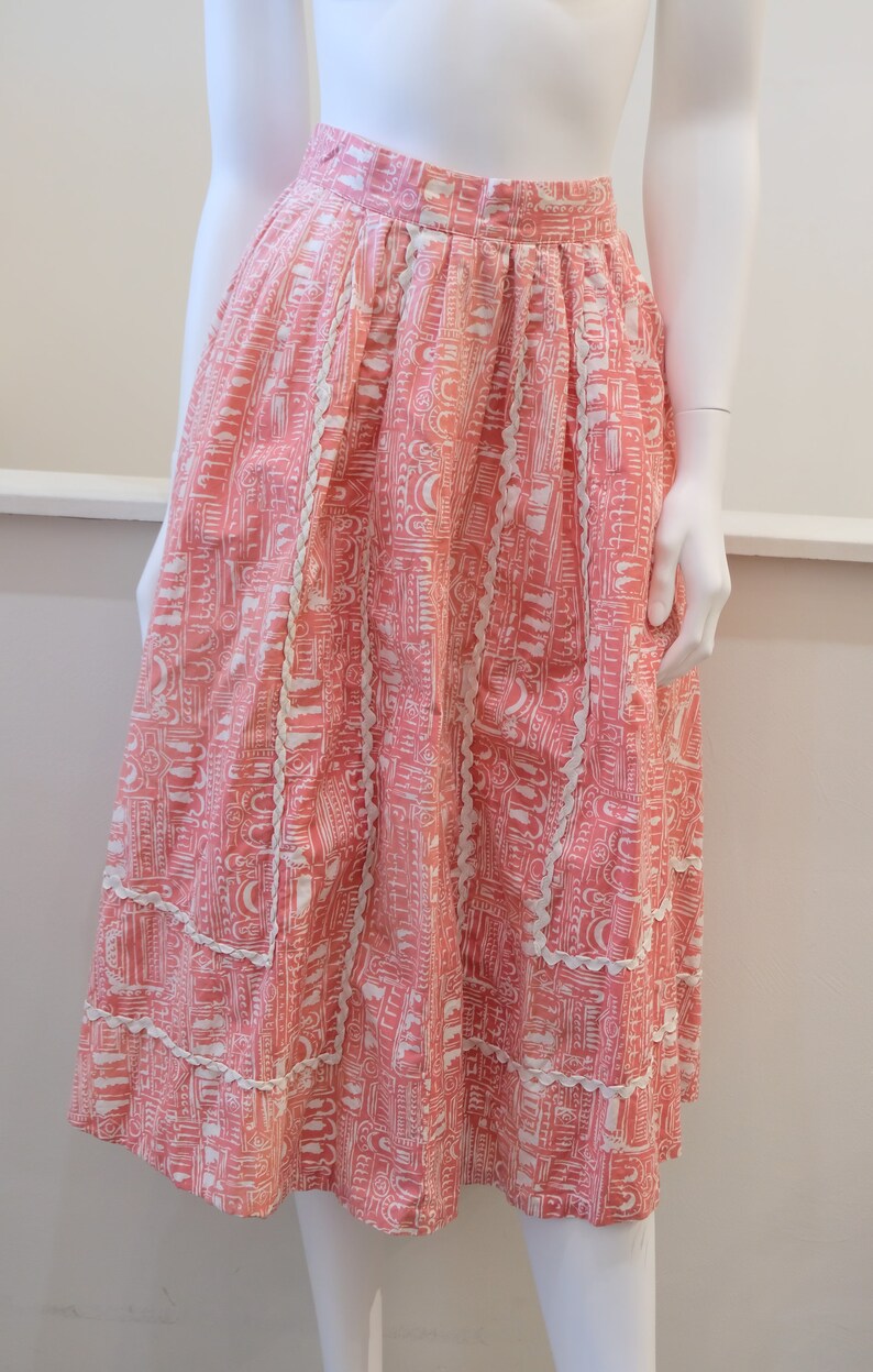1950's Vintage Salmon Pink & White Novelty Print Fabric With White Ric ...
