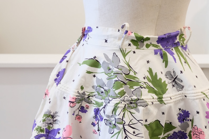 1950/'s Vintage Six Tiered Full Circle Skirt Cotton Large Floral Bouquet Print Skirt 27 waist 29 length Perfect for formal Cocktail Look!