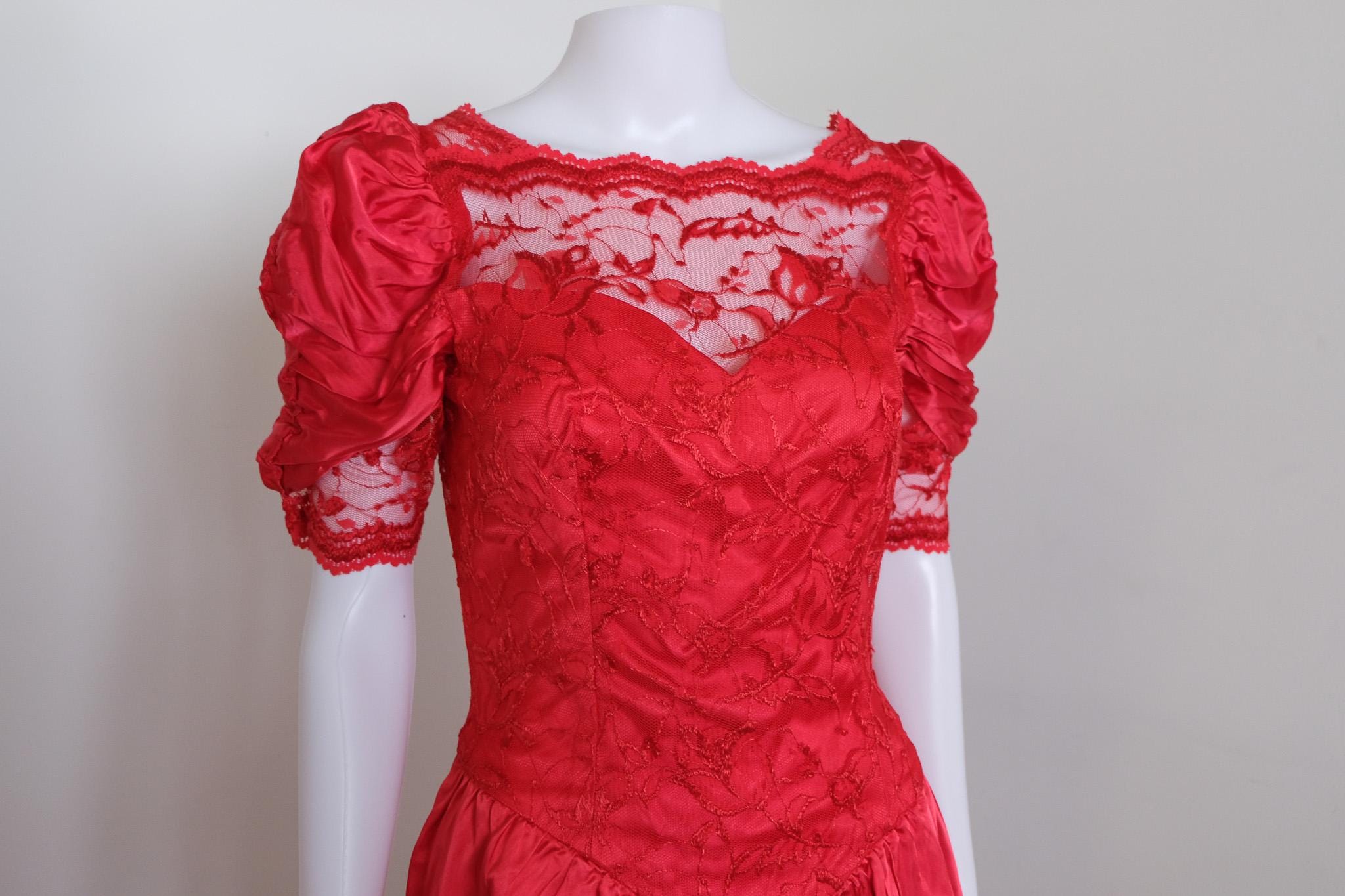 1980's Vintage Red Lace Cocktail Prom Dress Formal Fitted Satin Skirt Semi  Deep Back Sweetheart Neckline Lace Sheer Puff Sleeve - Etsy
