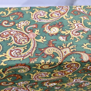 1960&#39;s Vintage Big Brown Black Rust Paisley Printed Green Cotton Fabric 1 yard 10&quot; long by 44&quot; wide So Brady, Bunch So Groovy So Boys Room